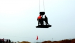 日照八名工人被困20米深蓄水池 消防官兵水中救人 - 东营网