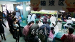 济南医院呼吸科病房一床难求 患者蹲走廊输液 - 半岛网