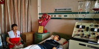 “80后”献血队长刘仁峰 捐髓救助14岁血液病患者 - 中国山东网