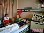 “80后”献血队长刘仁峰 捐髓救助14岁血液病患者 - 中国山东网
