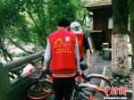 杭州西湖景区精细管理多方共治“骑好”共享单车 - 山东华网