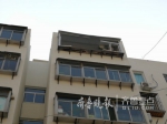 济南一居民家中燃气泄漏闪爆 阳台窗户被炸飞 - 半岛网