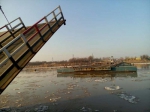 济南黄河泺口浮桥再度拆除 以防冰凌危害(图) - 半岛网