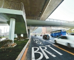 济南新型过街天桥直达BRT站台 - 济南新闻网