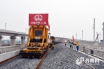 石济客专全线铺轨贯通 实现与济青高铁在济南东站接轨 - 半岛网