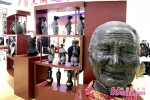 1.2米高的陶质雕塑大型《母亲》亮相第七届山东文博会 - 中国山东网