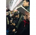 世界读书日｜让手中的书​，点亮心中的光 - 中国山东网