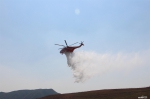 应急管理部森林消防局直升机支队飞行二大队开展灭火训练。（徐辉 摄） - 中国山东网