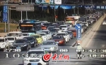 济南从南堵到北、从白堵到黑 交警：不许开车 - 半岛网