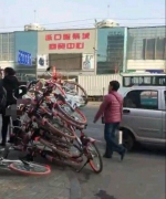 给力!济南警方首次拘留了共享单车恶意破坏者 - 半岛网